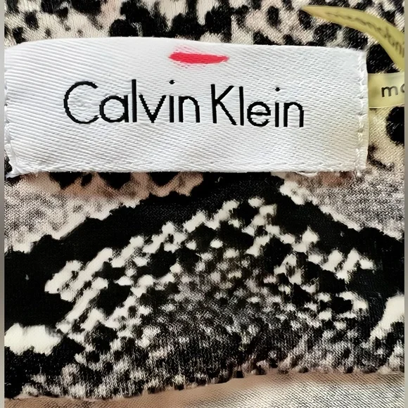 Calvin Klein Snakeskin Print Wrap Dress – Size S (2-4) - Picture 8 of 9